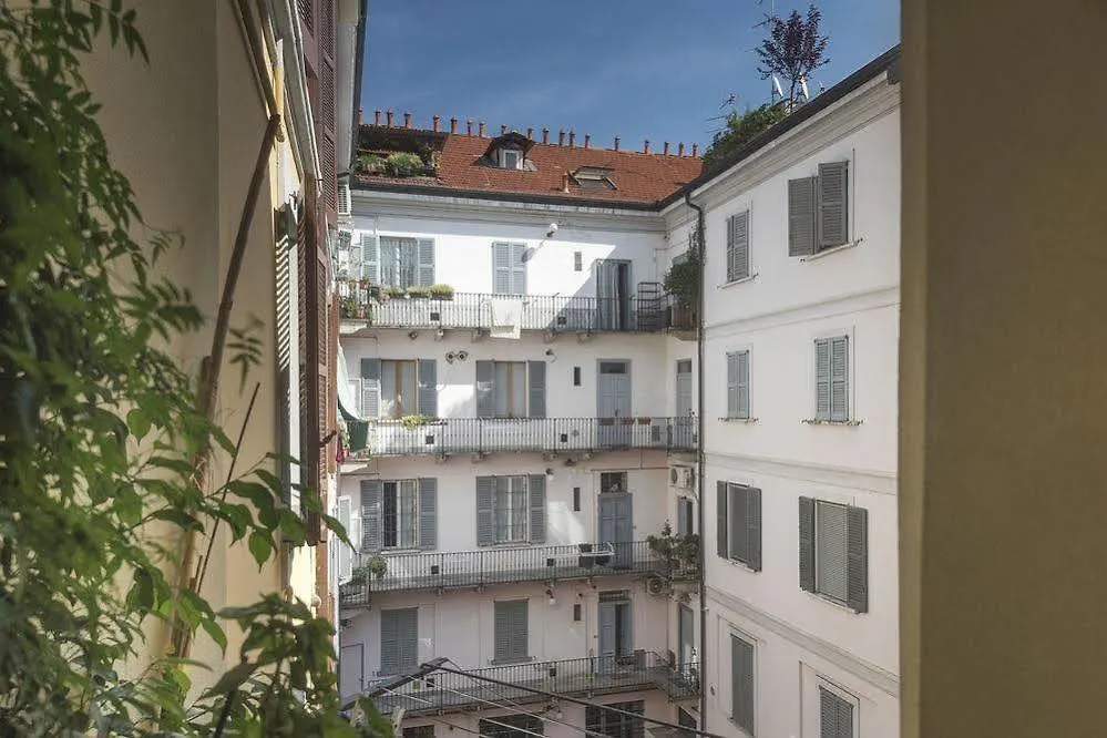 Apartment Rentclass - Edgar Milan